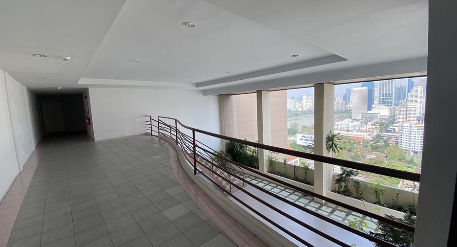 出售 3 卧室 公寓 在 Khlong Toei, 曼谷