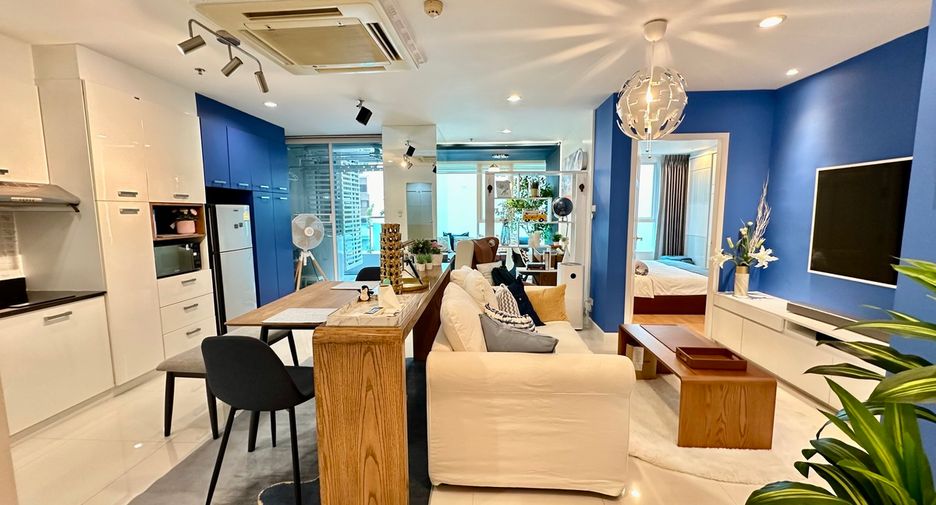 For sale 2 bedrooms condo in Watthana, Bangkok