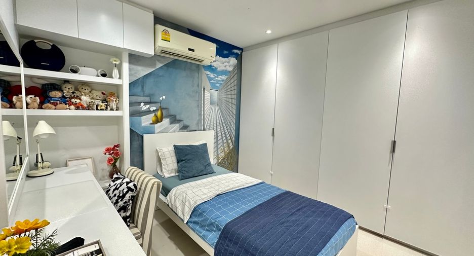 For sale 2 bedrooms condo in Watthana, Bangkok