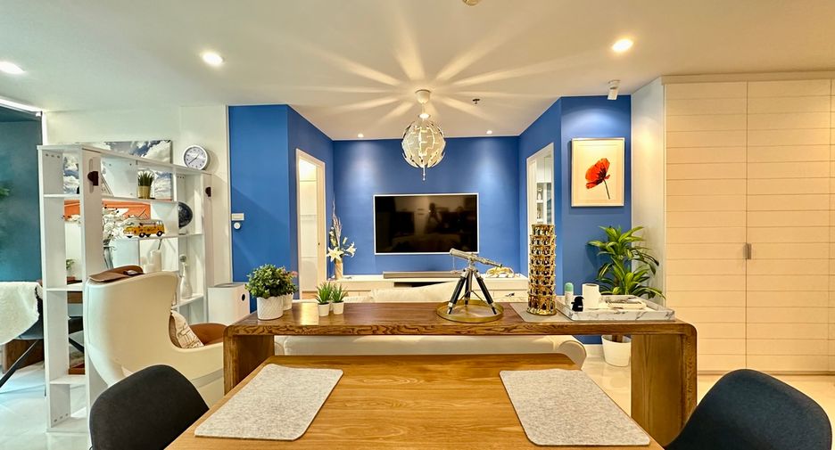 For sale 2 bedrooms condo in Watthana, Bangkok