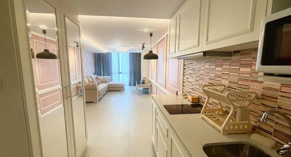 For sale 1 bed condo in Khlong Toei, Bangkok