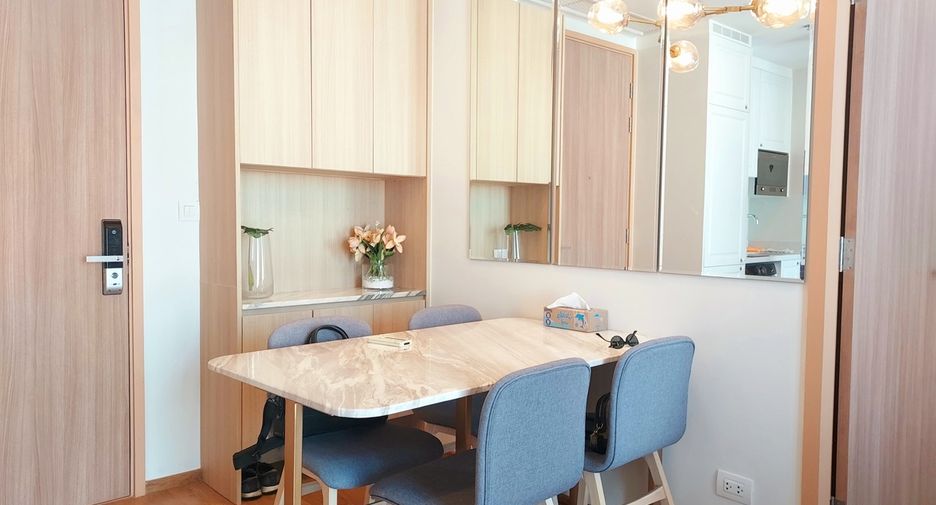 For sale 2 bedrooms condo in Watthana, Bangkok