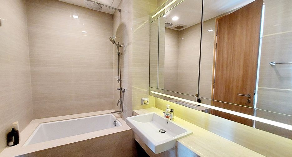 For sale 2 bedrooms condo in Watthana, Bangkok