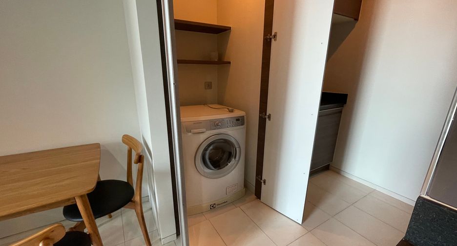 Wohnung zum Kauf mit 1 Zimmer in Khlong Toei, Bangkok