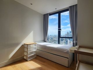 For sale 3 bedrooms condo in Khlong Toei, Bangkok
