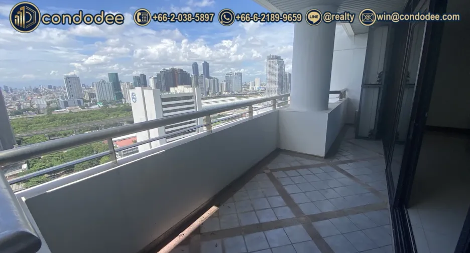 À vendre 3 chambres condo à Watthana, Bangkok