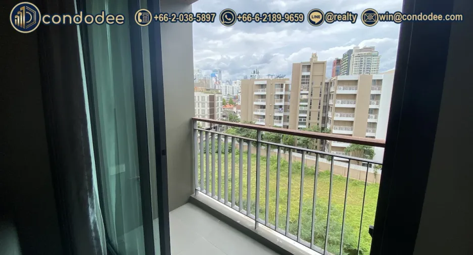 For sale 1 bed condo in Khlong Toei, Bangkok