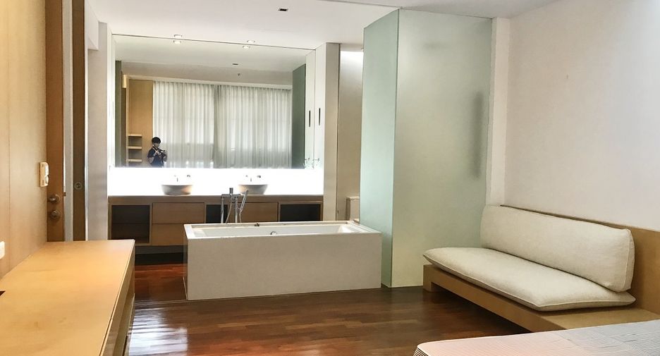 出售 2 卧室 公寓 在 Khlong Toei, 曼谷
