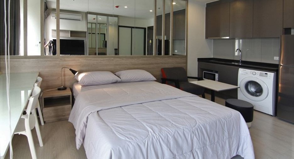 For sale 1 Beds condo in Huai Khwang, Bangkok