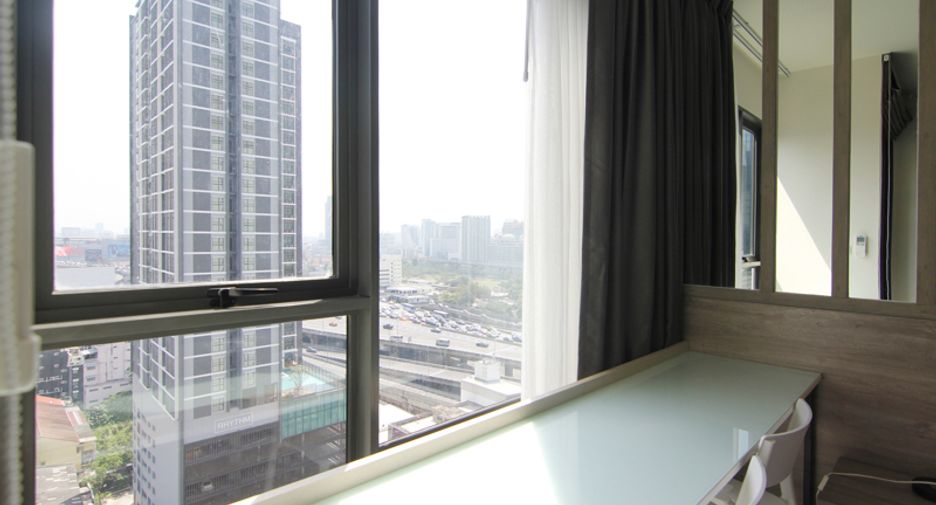 For sale 1 Beds condo in Huai Khwang, Bangkok