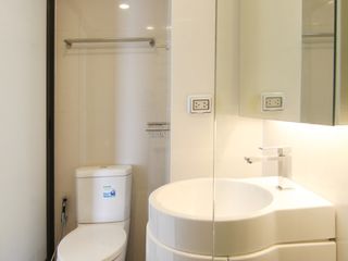 Condo en venta de 1 habitaciones en Huai Khwang, Bangkok