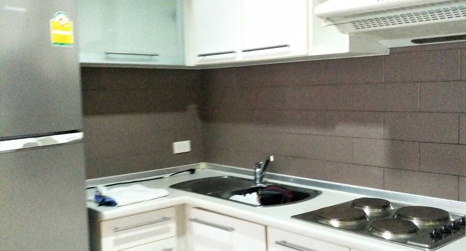 À vendre 2 chambres condo à Watthana, Bangkok