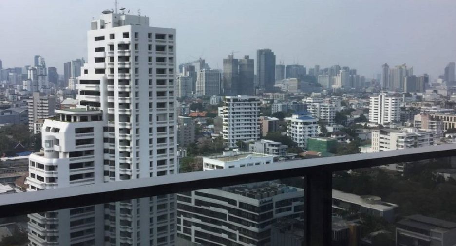 For sale 2 bedrooms condo in Watthana, Bangkok