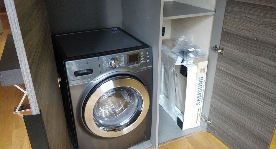 For sale 2 bedrooms condo in Pathum Wan, Bangkok
