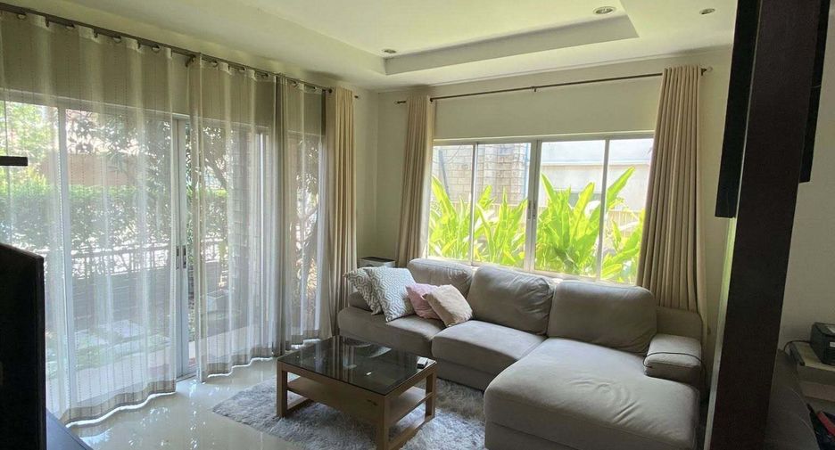 À vendre 3 chambres maison à San Kamphaeng, Chiang Mai