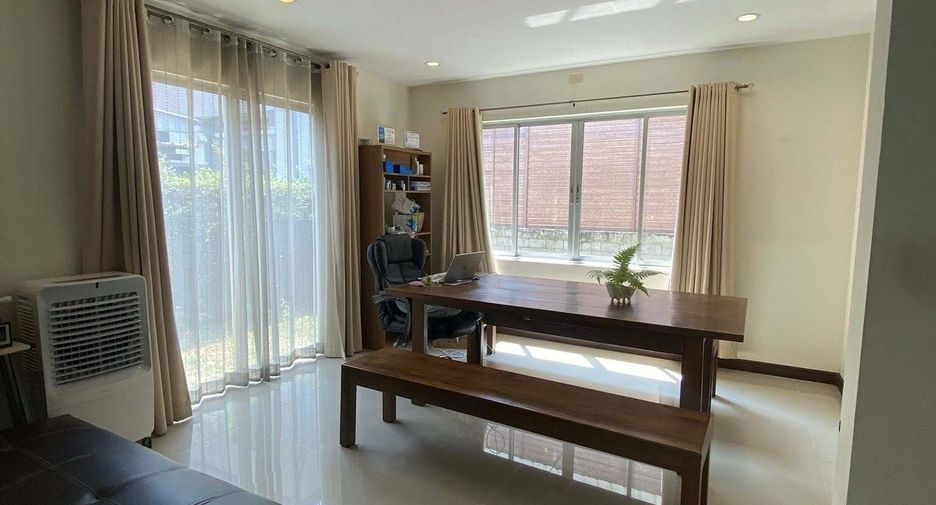 À vendre 3 chambres maison à San Kamphaeng, Chiang Mai