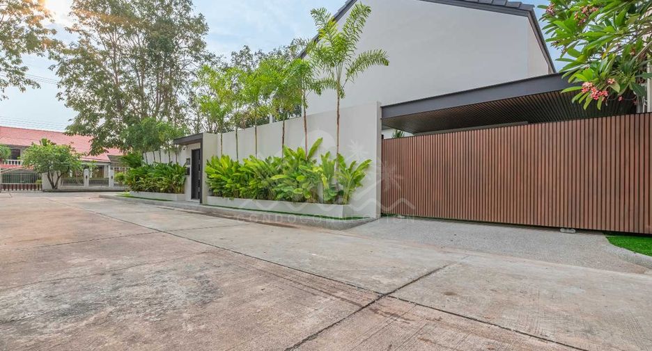 Casa en venta de 4 habitaciones en Bang Lamung, Chonburi