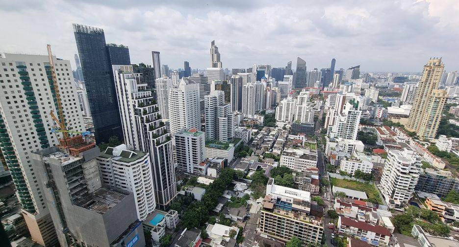 Condo en venta de 2 habitaciones en Khlong Toei, Bangkok