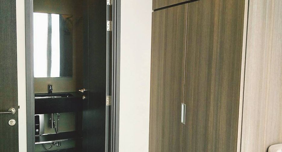 Condo en venta de 1 habitaciones en Khlong Toei, Bangkok