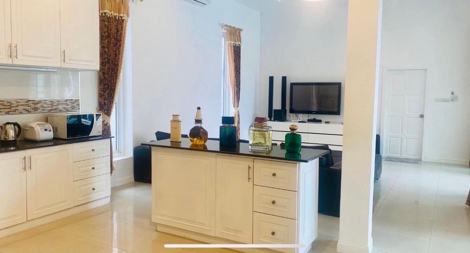 For sale 3 bedrooms house in Bang Lamung, Chonburi
