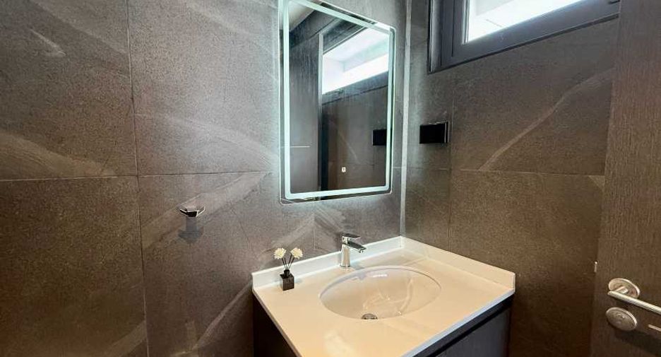 Casa en venta de 3 habitaciones en Bang Lamung, Chonburi