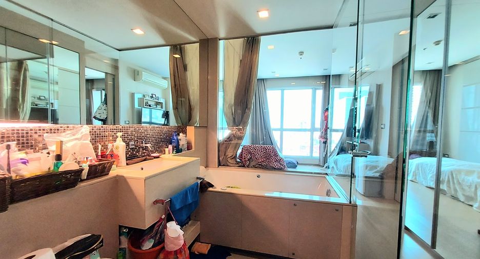 For sale 1 bed condo in Watthana, Bangkok