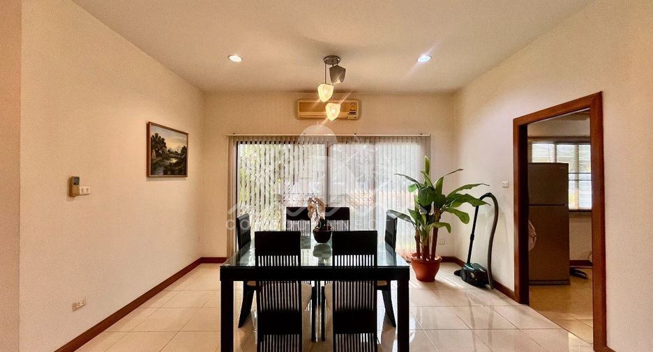 À vendre et à louer 3 chambres maison à Bang Lamung, Chonburi