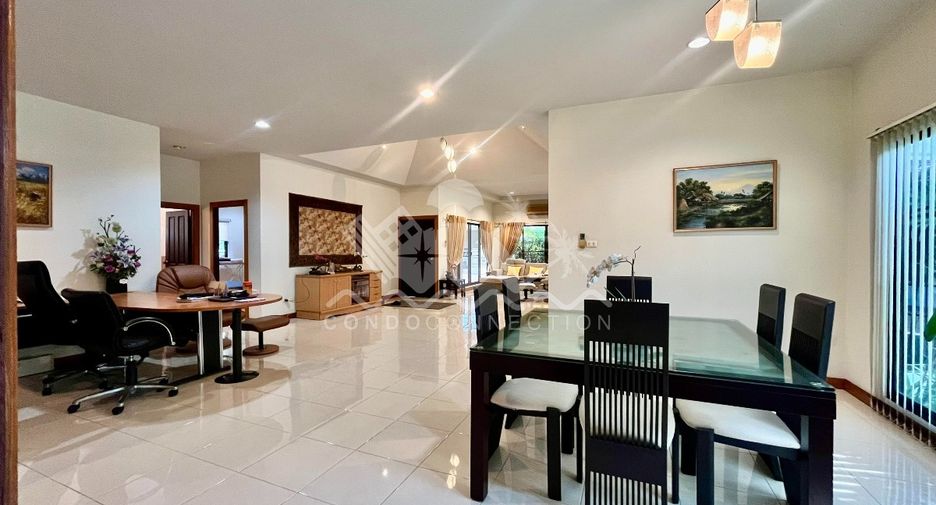 À vendre et à louer 3 chambres maison à Bang Lamung, Chonburi