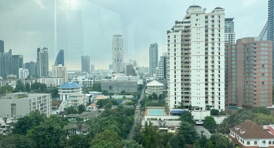 For sale 2 bedrooms condo in Watthana, Bangkok