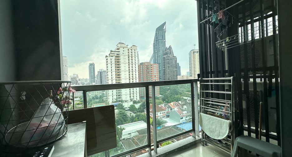 For sale 2 bedrooms condo in Watthana, Bangkok