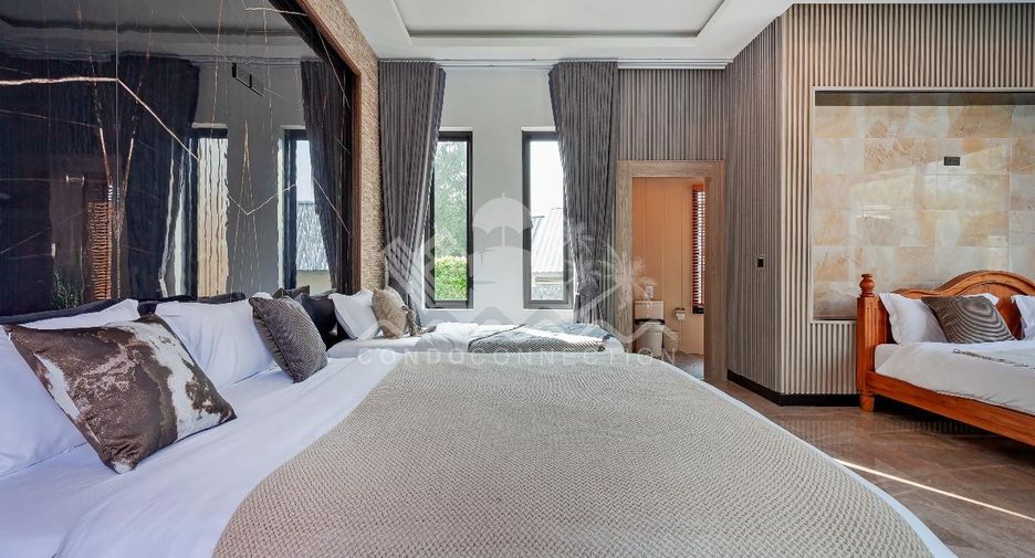 Casa en alquiler de 5 habitaciones en Bang Lamung, Chonburi