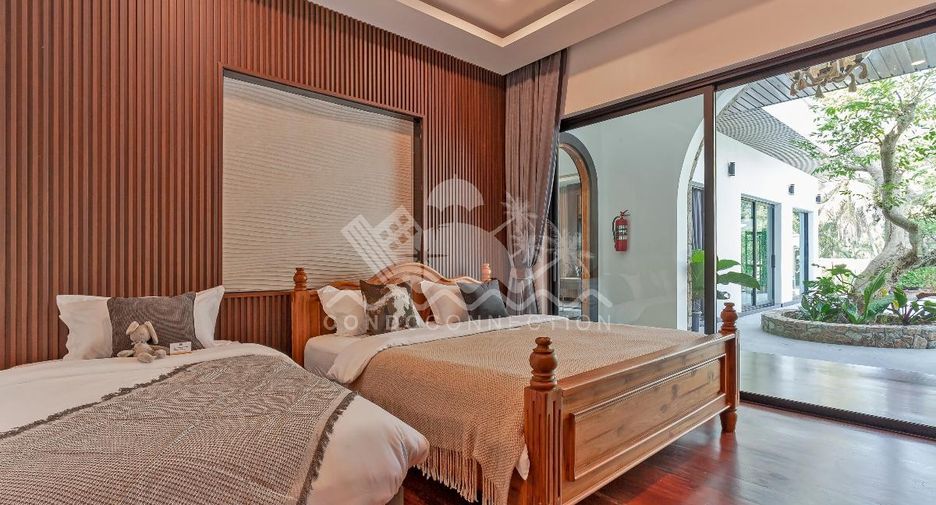Casa en alquiler de 5 habitaciones en Bang Lamung, Chonburi