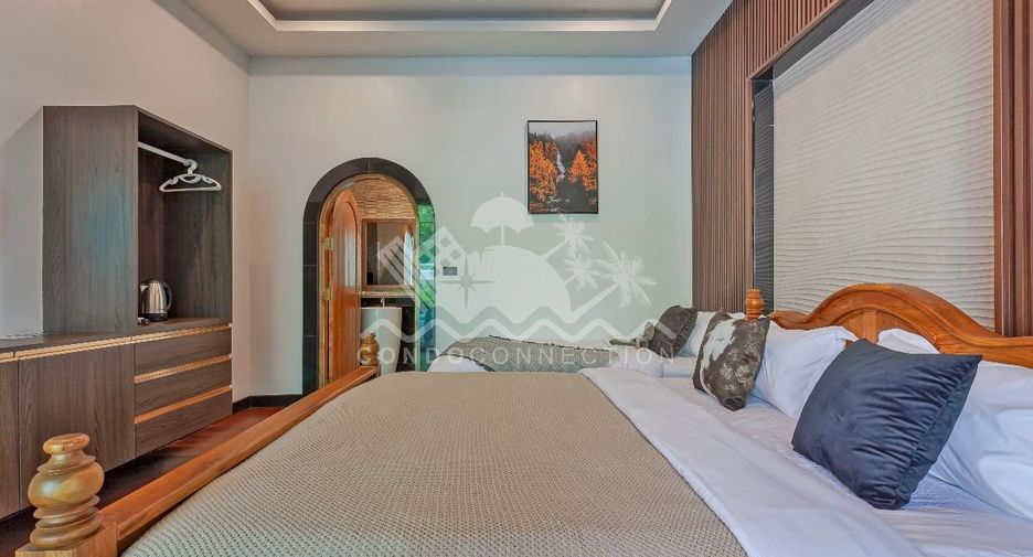 Casa en alquiler de 5 habitaciones en Bang Lamung, Chonburi