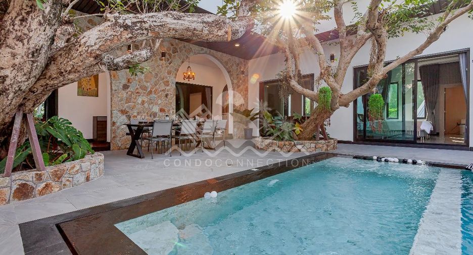 Casa en alquiler de 5 habitaciones en Bang Lamung, Chonburi