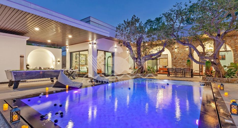 Casa en alquiler de 5 habitaciones en Bang Lamung, Chonburi