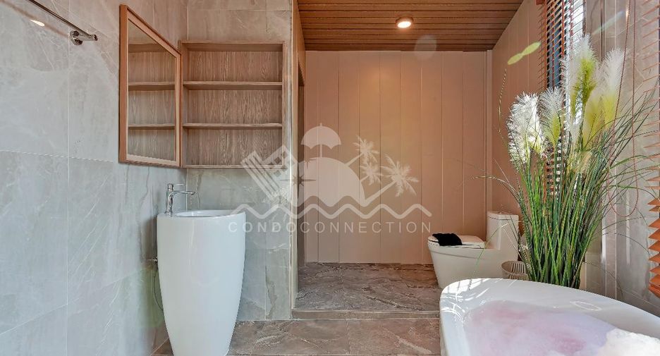 Casa en alquiler de 5 habitaciones en Bang Lamung, Chonburi