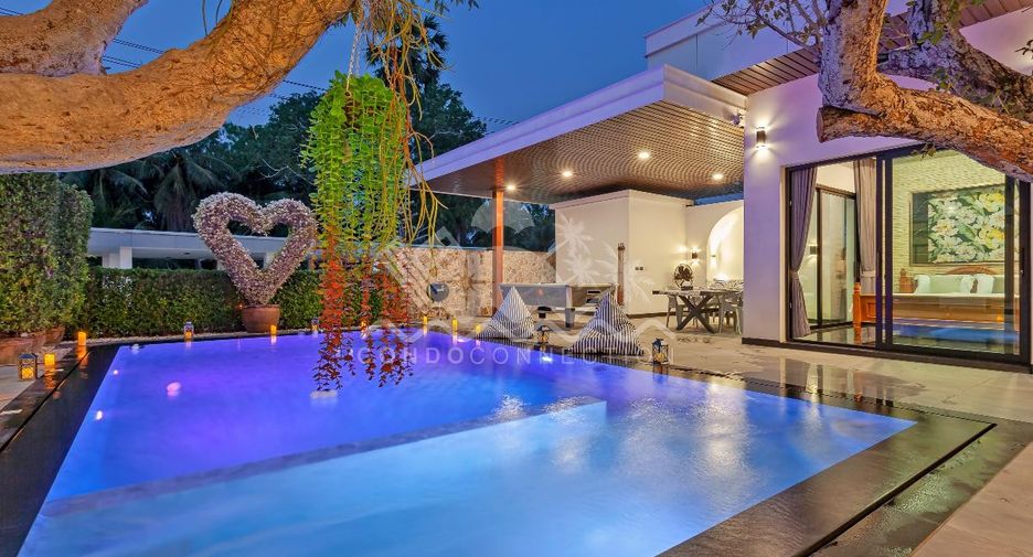 Casa en alquiler de 5 habitaciones en Bang Lamung, Chonburi