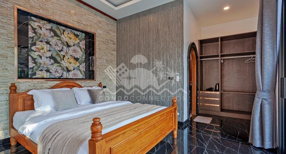 Casa en alquiler de 5 habitaciones en Bang Lamung, Chonburi