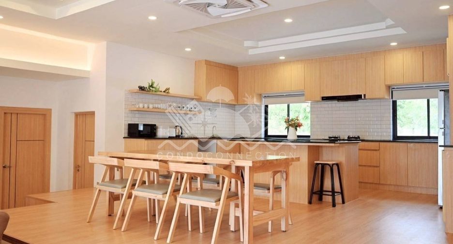 For sale and for rent 4 bedrooms house in Bang Lamung, Chonburi
