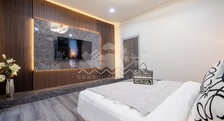 For sale 4 bedrooms house in Bang Lamung, Chonburi