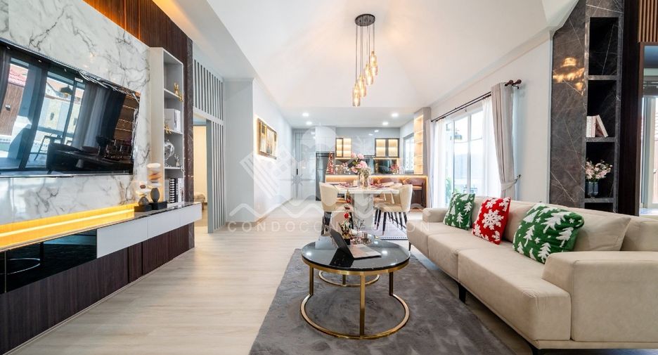 For sale 4 bedrooms house in Bang Lamung, Chonburi