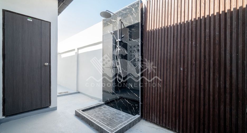 For sale 4 bedrooms house in Bang Lamung, Chonburi