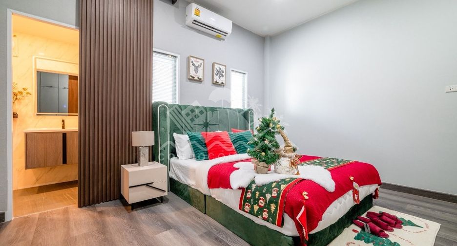 For sale 4 bedrooms house in Bang Lamung, Chonburi