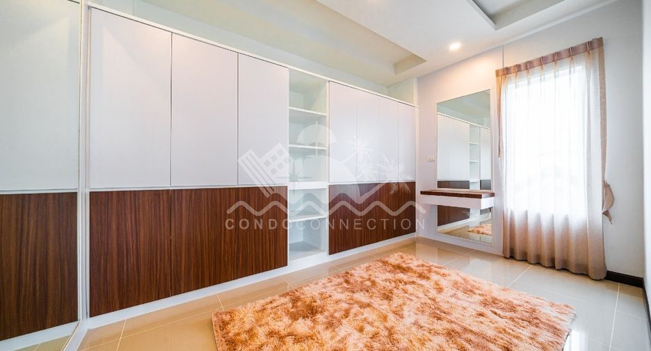 For sale 5 bedrooms house in Bang Lamung, Chonburi