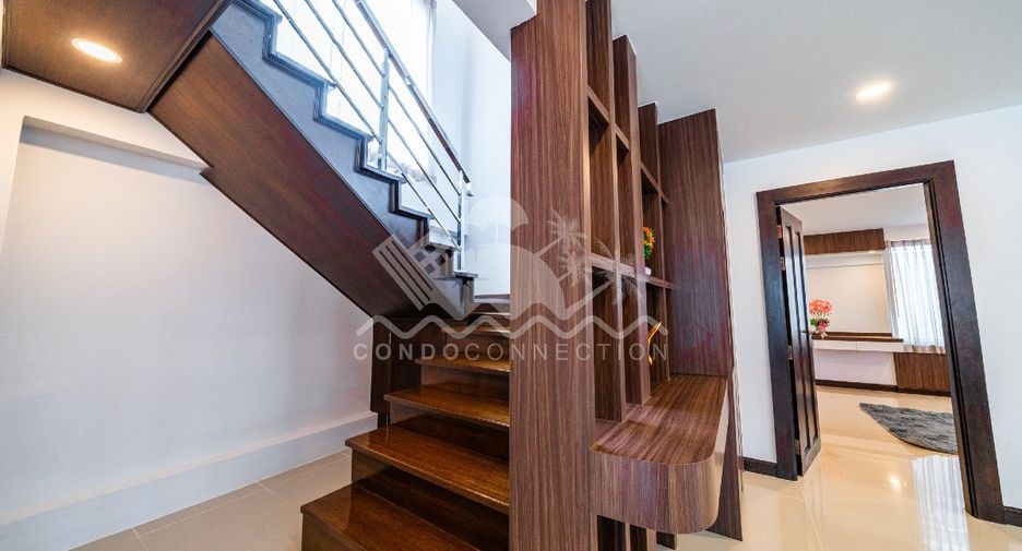 For sale 5 bedrooms house in Bang Lamung, Chonburi
