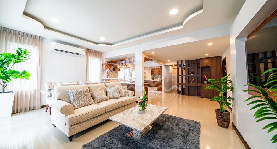 For sale 5 bedrooms house in Bang Lamung, Chonburi