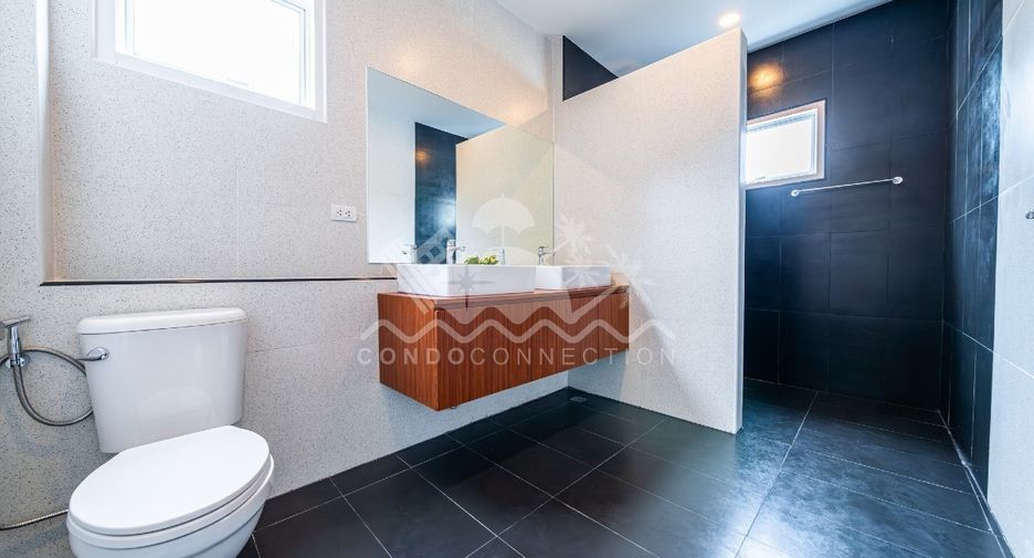 For sale 5 bedrooms house in Bang Lamung, Chonburi