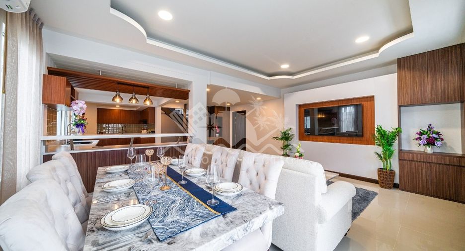 For sale 5 bedrooms house in Bang Lamung, Chonburi