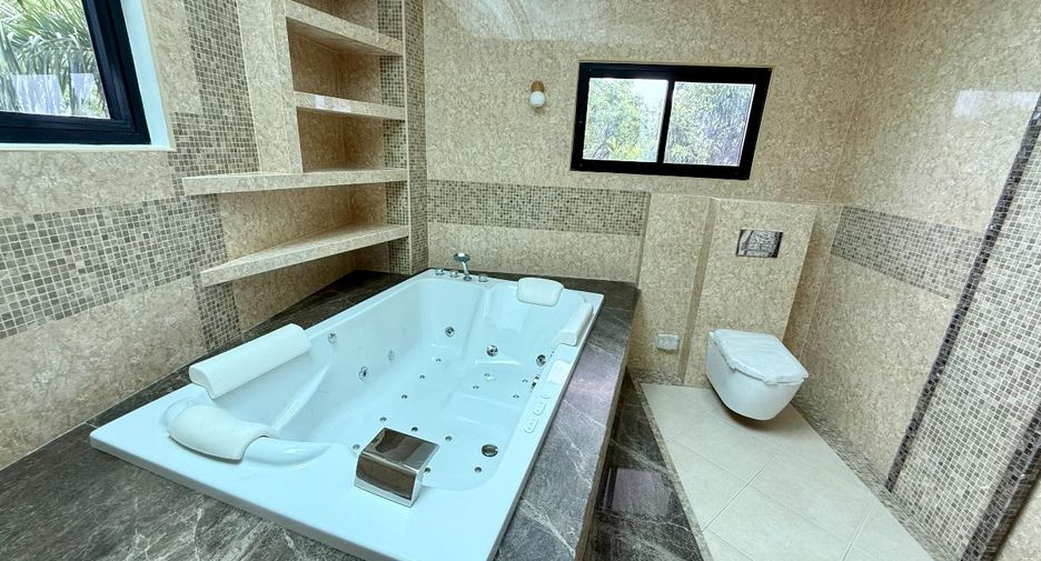 Продажа 4 спальни дом в Банг Ламунг, Чонбури