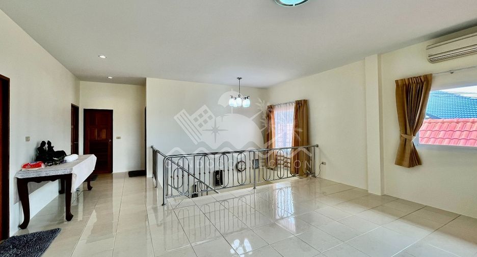 Casa en venta de 3 habitaciones en Bang Lamung, Chonburi